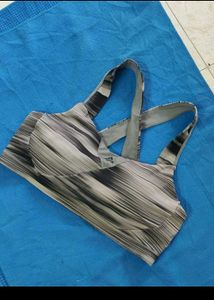 Stylish Black Sports Bra