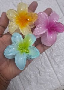 Set of 3 Flower Hair Clips