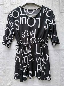New with tag Korean Stylish Graphic Print Top
