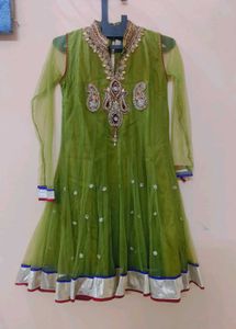 Exquisite Green Kurta Set with Embellishments