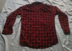 Men's Red Plaid Long Sleeve Shirt