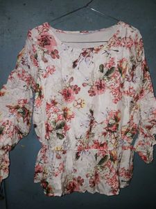 Shahion Printed Slim Fit Blouson Top
