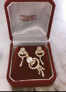 Stunning Crystal Pendant &amp; Earring Set