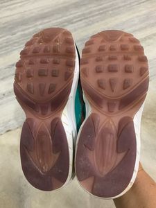Nike girls sneakers