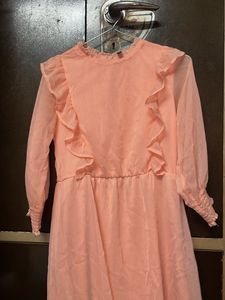 Chic Ruffle Detail Dress