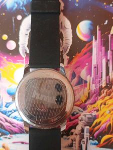 Classic Analog Wristwatch with Black Strap