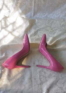 Glossy Pink Heels🎀