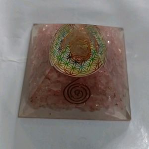 Rose Quartz & Amethyst Mix Chakra Orgone Pyramid