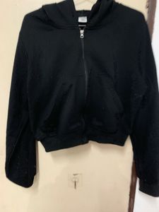 Black Cropped Zip-Up Hoodie
