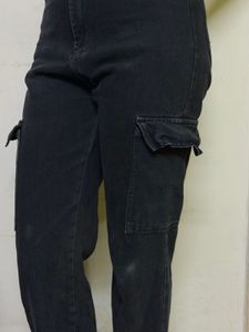Black Cargo Jeans