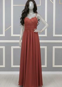 Elegant Sleeveless Gown