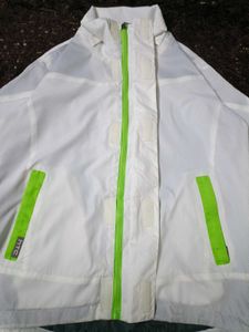 Stylish White Lightweight Jacket