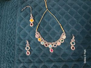 Elegant Multi-Color Stone Necklace Set