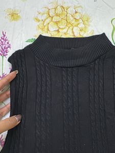 Sleeveless Black Mock Neck Sweater Top