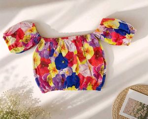 Off-Shoulder Floral Crop Top