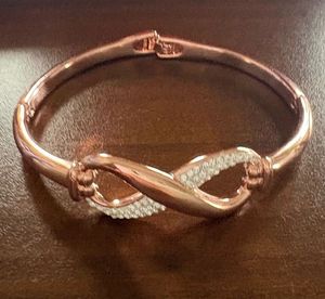 Rose Gold Infinity Bracelet