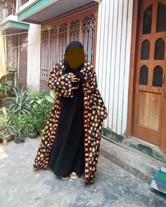 SALE PRICE✨ Black Abaya shrug