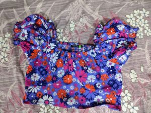 Floral Puff Sleeve Crop Top