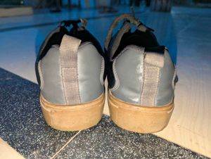 Men's Black Sneakers