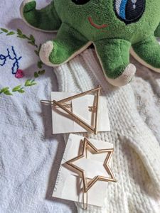 2 Set Of Geometric Hair Clips