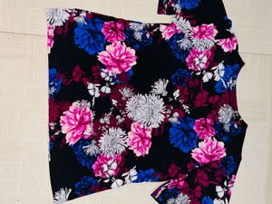 Chic Floral Print Pleated Top