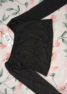 Black Long Sleeve Cropped Top