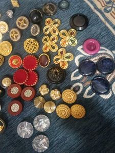 fancy button ( plastic)