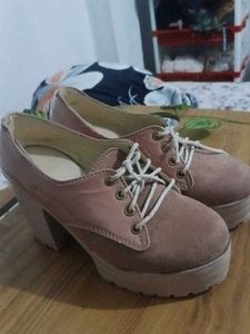 Chic Pink Platform Lace-Up Heels