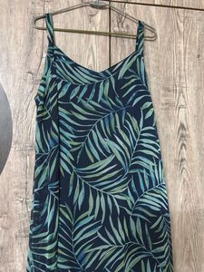 Flowy Tropical Print Maxi Dress