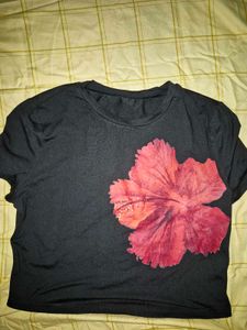 Chic Black Crop Top with Floral Print