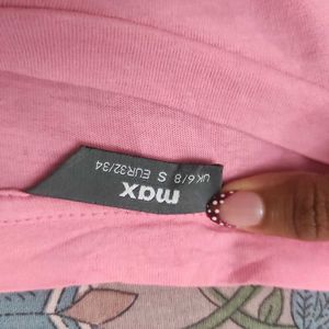 Max | Pink Cropped T-Shirt
