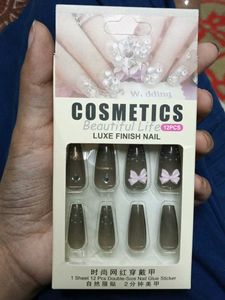 Luxury Press-On Nails for Special Occasions