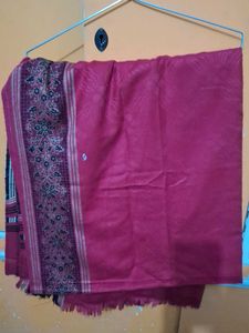 Vibrant Mahanta color Ethnic shawl with Intricate