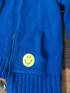 Rich Blue sweater hoddie with zip