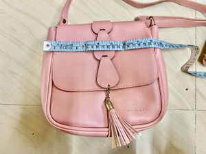 Chic Pink Leather Crossbody Bag