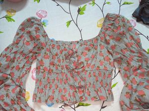 Floral Print Square Neck Top