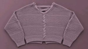 MAUVE TEXTURED KNIT LACE-UP CROPPED SWEATER
