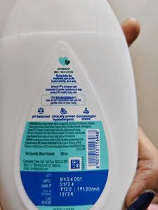 Johnson's Milk + Rice Lotion ( Free Oil Fre Moistu