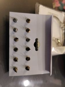 6 Studded Earrings 😊