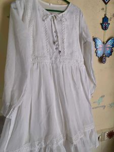 Elegant White Lace Trim Kurta