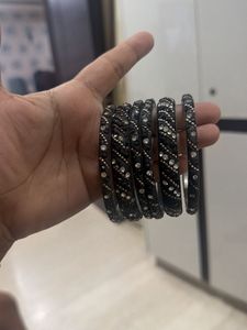 Set of 6 Sparkling Bangles