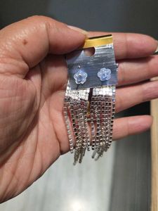 Sparkling Dangle Earrings for Glamorous Look
