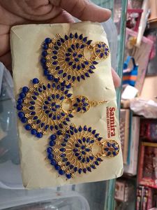 Elegant Blue Stone & Gold Jhumka Set