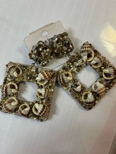 Unique Seashell Square Dangle Earrings