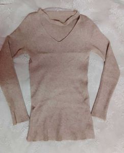 Ribbed V-Neck Long Sleeve Top