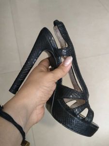 Stylish Black Strappy Heels