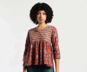 Svrnaa Red Floral Print Top