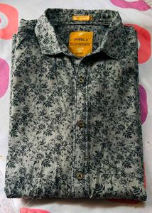 Men's Floral Print Button-Up Shirt