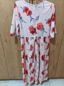 Pleated floral dress with front tie up