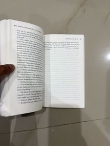 Deadly Clues by Amritendu Mukherjee